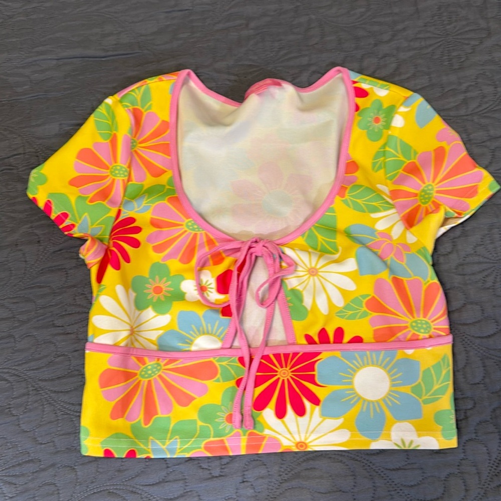 Dolls kill sugar thrillz small crop top